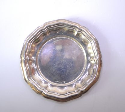 12 malých starožitných talířků ze stříbra, Ag 195g - Image 2