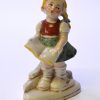 Stará porcelánová soška - Děvčátko s knihou