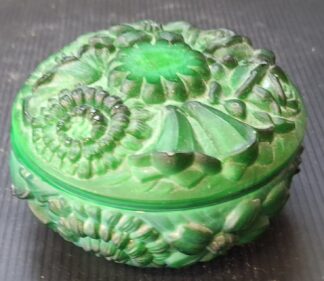 Malá dóza z malachitového skla (V 7 cm, Ø 10 cm)