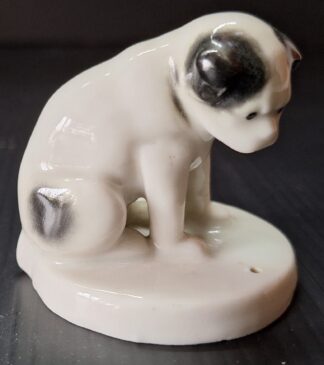 Figurka sedící pejsek (V 7 cm, x d 9 cm)