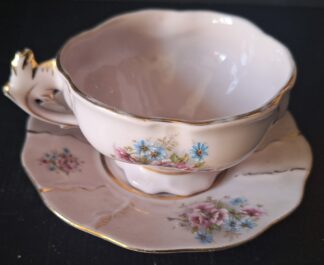 Šálek s podšálkem Růžový porcelán Chodov - (výška 7cm, Ø podšálku 14,5cm, Ø šálku 10cm)