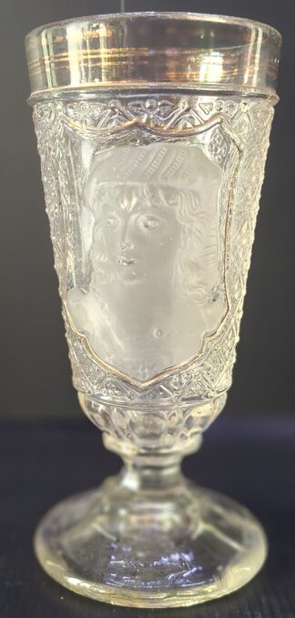 Grogovka z lisovaného skla - (Fa. Reich) - (V 17cm x Ø 8 cm)