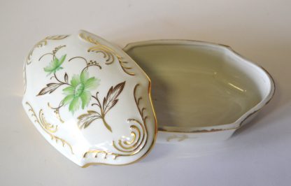 Porcelánová dóza s víkem ručně malovaná (Lesov u K.V.) - Image 3